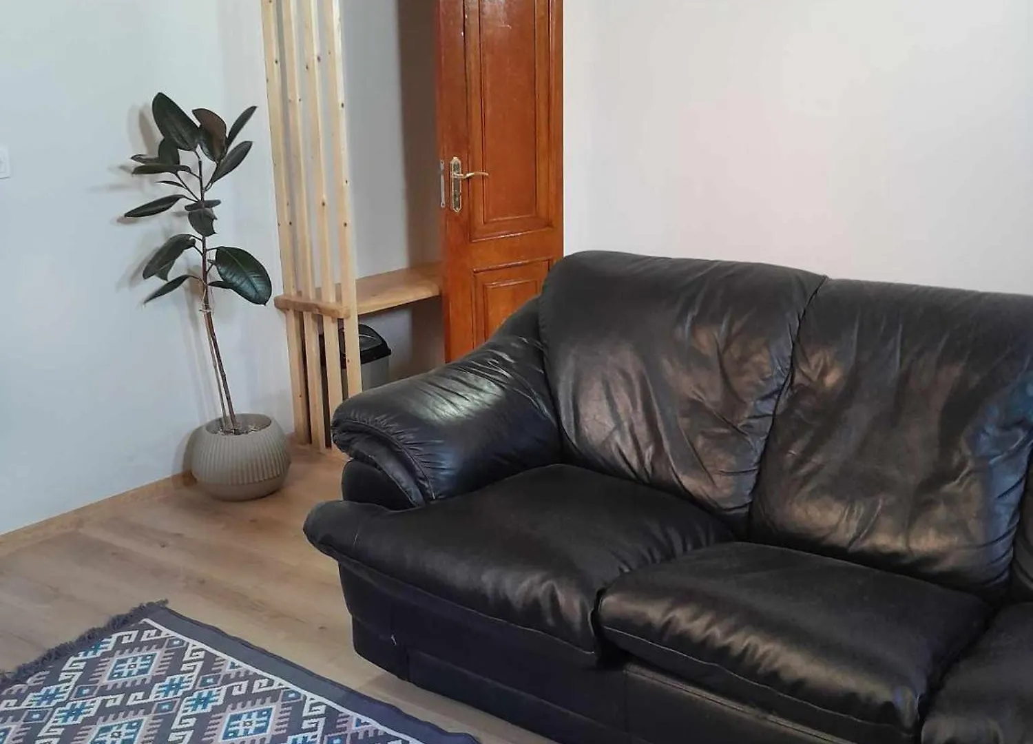 Apartment Overlooking Old Tbilisi Nino 2